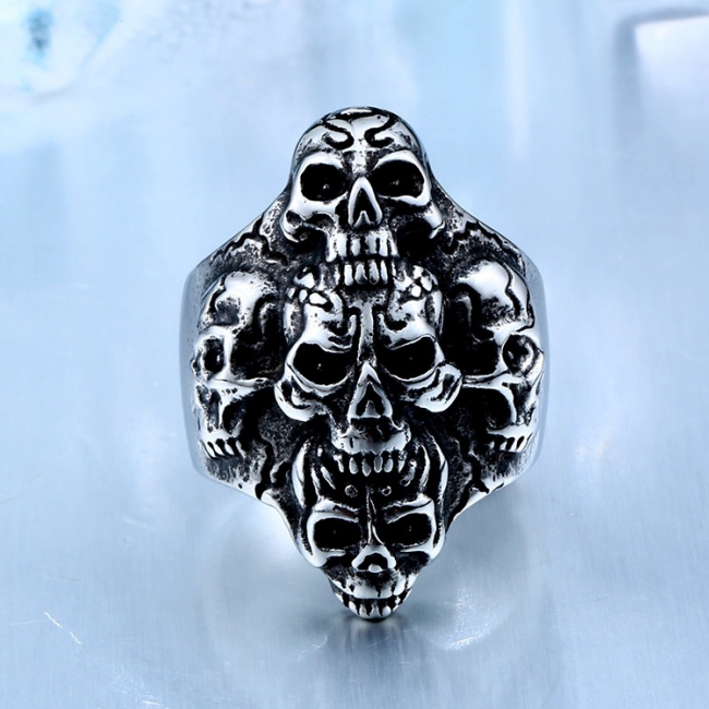 5 Skull Ring