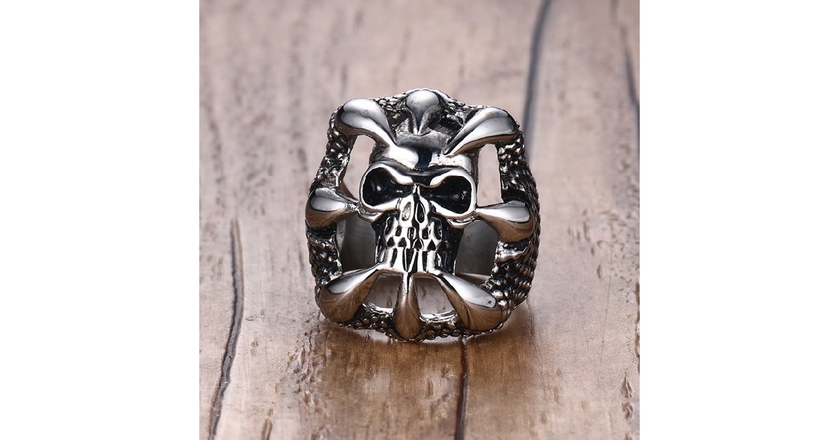 Dragon Claw Beast Skull Ring